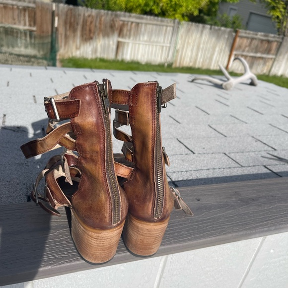 Cozumel worn twice! Beautiful leather sandals!!! 😍 fb!!! - Picture 4 of 8